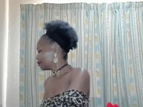 AfricanSquirtingQueen online show from 10-05-25, 06:15