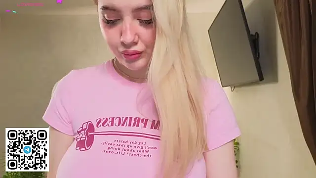 oliviabr0wn0 online show from 03-19-26, 02:22