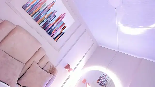 maddy brookss online show from 11-24-25, 06:19