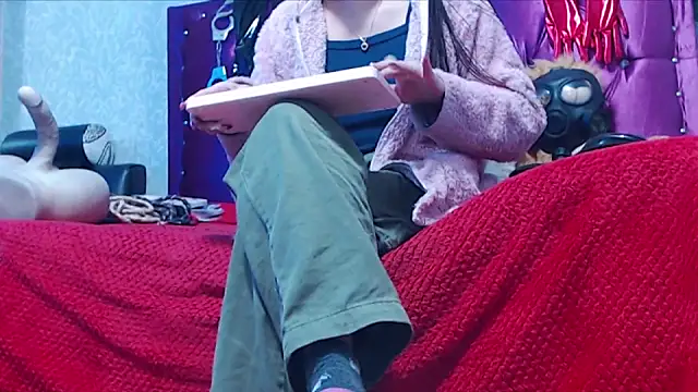 AyshaScott online show from 02-19-26, 02:25