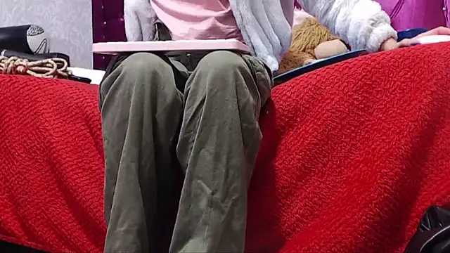 AyshaScott online show from 03-18-25, 12:50