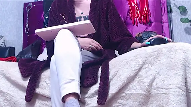 AyshaScott online show from 03-28-26, 12:50