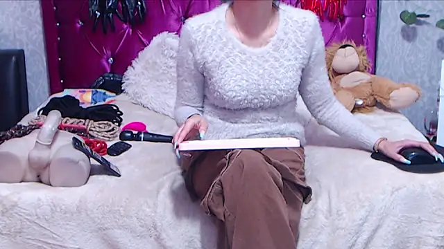 AyshaScott online show from 05-02-26, 04:01