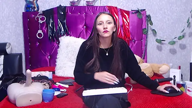 AyshaScott online show from 11-11-25, 01:17