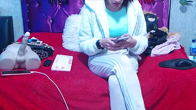 AyshaScott online show from 03-04-26, 01:19