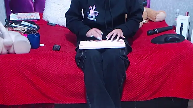 AyshaScott online show from 11-02-25, 12:32