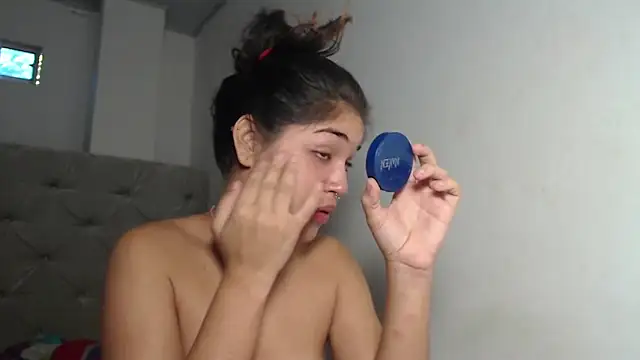 Melody phillips2 online show from 12-20-25, 01:58