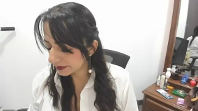 MonicaGarcia  online show from 06-19-26, 01:39