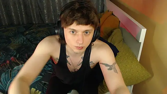 axxxturel online show from 09-28-25, 05:09