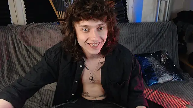 Snapshot of axxxturel chatting on 05-07-26, 12:59 axxxturel online show from 05-07-26, 12:59