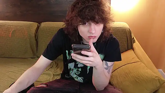 axxxturel online show from 03-18-26, 08:06