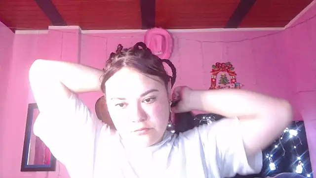 NikkiRous  online show from 11-14-25, 01:37