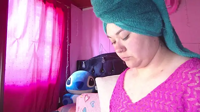 NikkiRous  online show from 02-11-26, 01:55