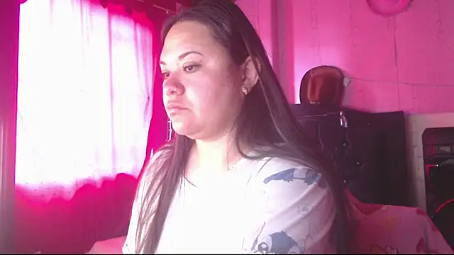 Snapshot of NikkiRous_ chatting on 07-17-26, 01:41 NikkiRous online show from 07-17-26, 01:41