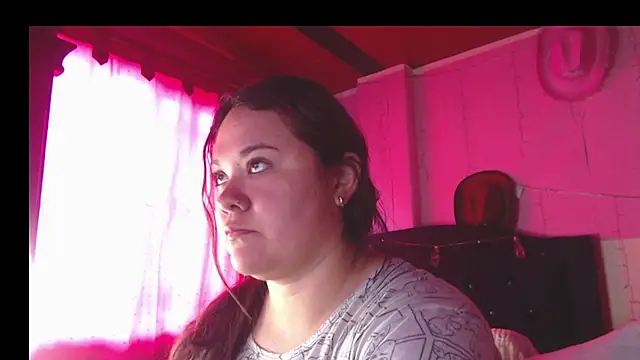 NikkiRous  online show from 04-04-26, 04:35