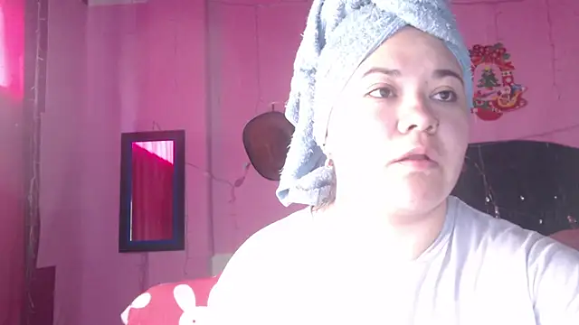 NikkiRous  online show from 10-28-25, 01:10