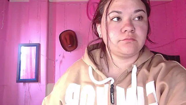 NikkiRous  online show from 01-10-26, 01:06