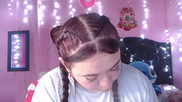 NikkiRous  online show from 11-07-25, 12:37