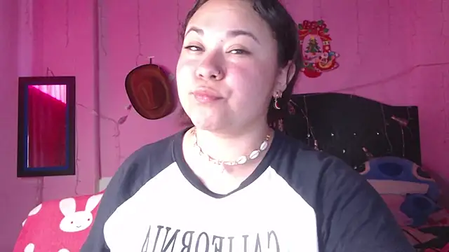 NikkiRous  online show from 10-21-25, 08:30