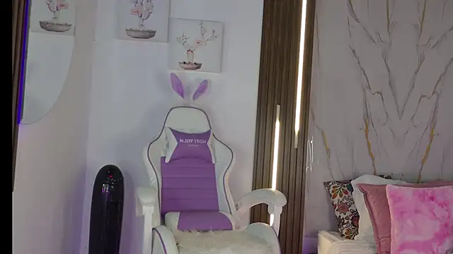 mia 099 online show from 09-13-25, 07:14