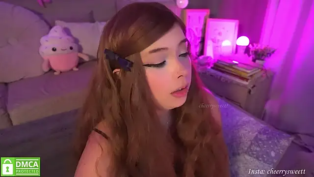 Cheerrysweett online show from 12-14-25, 01:01