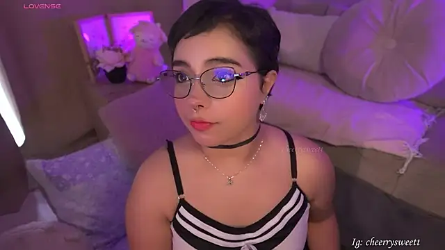 Cheerrysweett online show from 03-17-26, 08:45