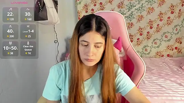 Snapshot of Lara_Asher chatting on 03-02-25, 03:24 Lara Asher online show from 03-02-25, 03:24