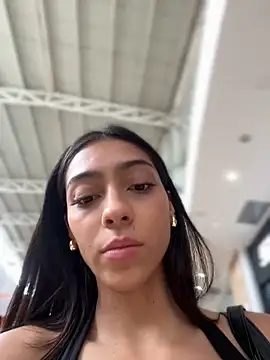 Snapshot of Ema_azel chatting on 03-14-25, 07:01 Ema azel online show from 03-14-25, 07:01