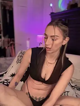 BrattyBae xo online show from 11-19-25, 08:42