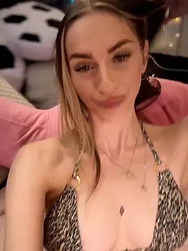 BrattyBae xo online show from 06-27-26, 05:08