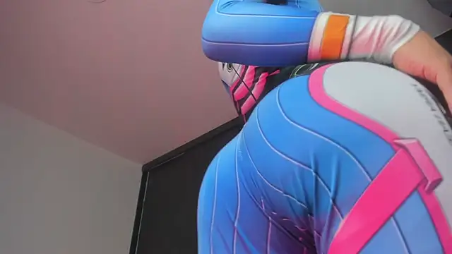 evaevanscute online show from 02-25-25, 02:26