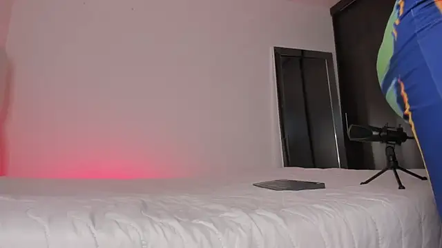 Snapshot of evaevanscute chatting on 02-28-26, 09:47 evaevanscute online show from 02-28-26, 09:47