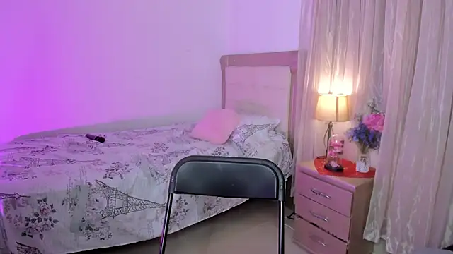 vale kross online show from 02-19-25, 04:33