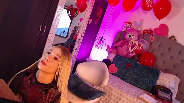 Snapshot of miaromanove_ss chatting on 02-16-26, 11:31 miaromanove ss online show from 02-16-26, 11:31