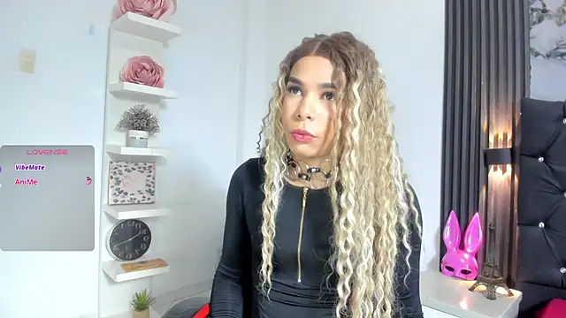 Giorgina Parado online show from 04-18-26, 04:04