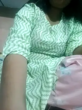 Snapshot of Im_Cute chatting on 03-18-25, 07:01 Im Cute online show from 03-18-25, 07:01