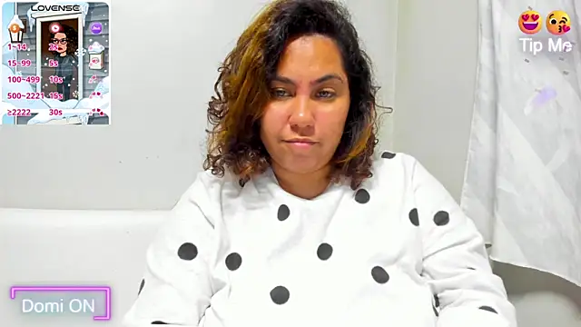 isobeladams20 online show from 01-25-25, 09:57