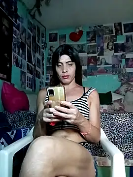 Snapshot of zza065 chatting on 03-05-26, 10:37 zza065 online show from 03-05-26, 10:37