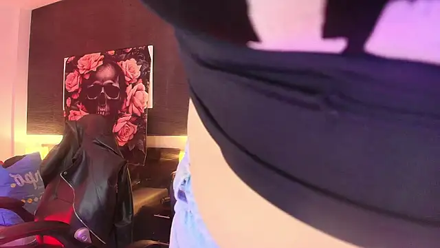 EvaaFoxxy1 online show from 02-09-26, 11:52