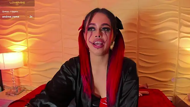 EvaaFoxxy1 online show from 10-12-25, 04:30