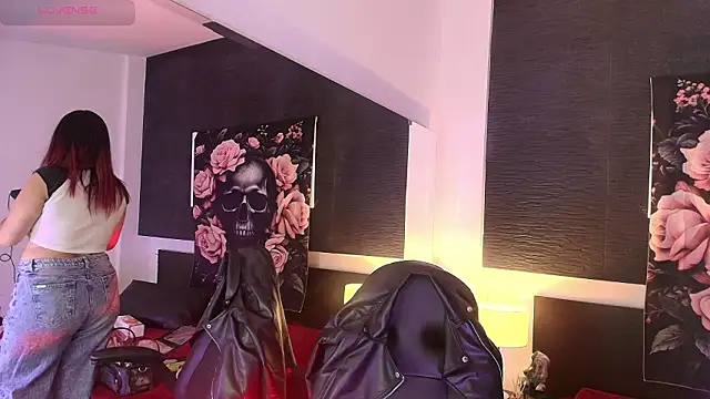 EvaaFoxxy1 online show from 03-14-26, 12:00