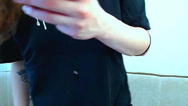 Helen Adams  online show from 03-21-25, 08:28