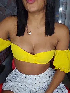 Snapshot of moreninhasilva chatting on 07-11-26, 12:44 moreninhasilva online show from 07-11-26, 12:44
