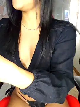 Snapshot of moreninhasilva chatting on 10-18-25, 12:12 moreninhasilva online show from 10-18-25, 12:12
