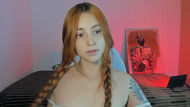 Snapshot of annie_mora chatting on 02-18-26, 01:36 annie mora online show from 02-18-26, 01:36