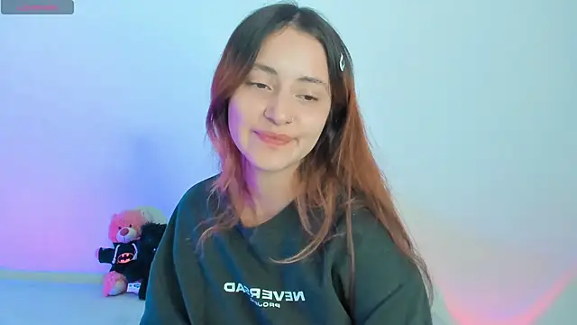 annie mora online show from 10-30-25, 03:38