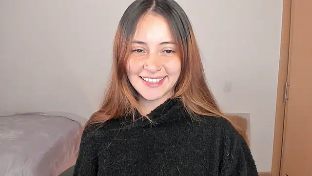 annie mora online show from 10-19-25, 04:37