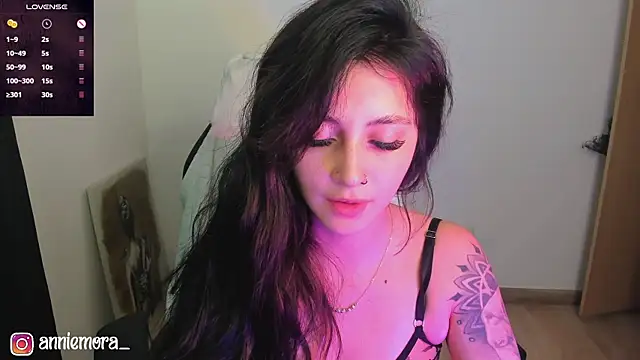 annie mora online show from 01-12-25, 02:03