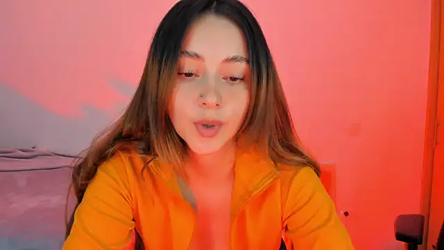 annie mora online show from 11-28-25, 01:39