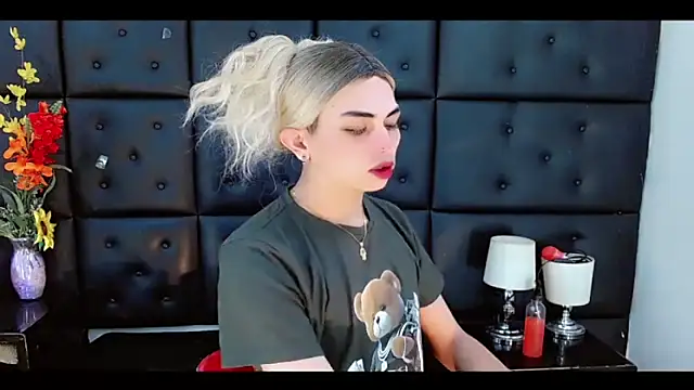 Daniela Pink  online show from 02-26-26, 06:52